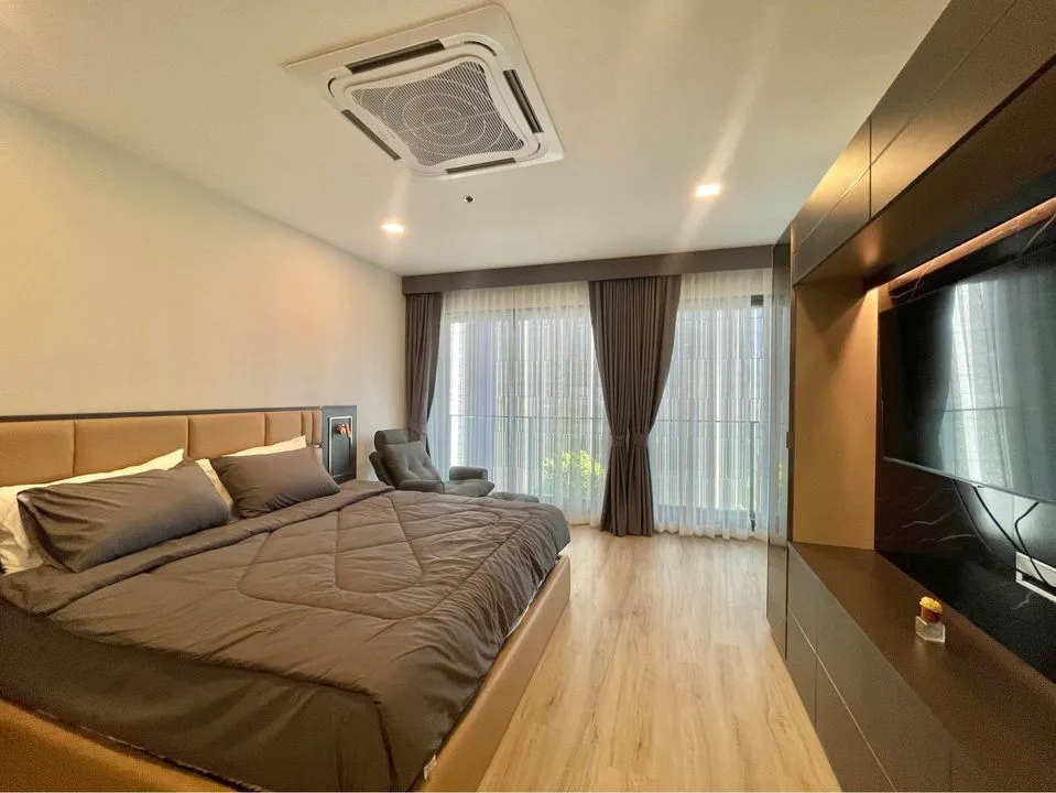Property photos for Noble Remix