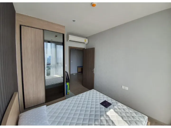 Property photos for The Line Wongsawang