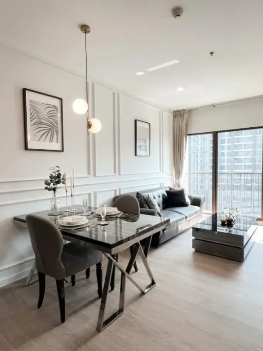 Property photos for Noble Refine