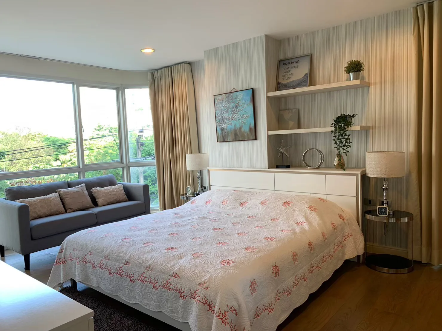 Property photos for The Crest Sukhumvit 24