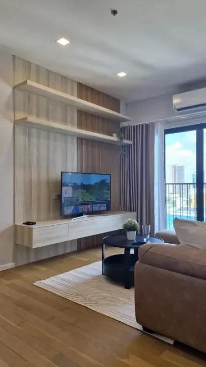 Property photos for Noble Reveal