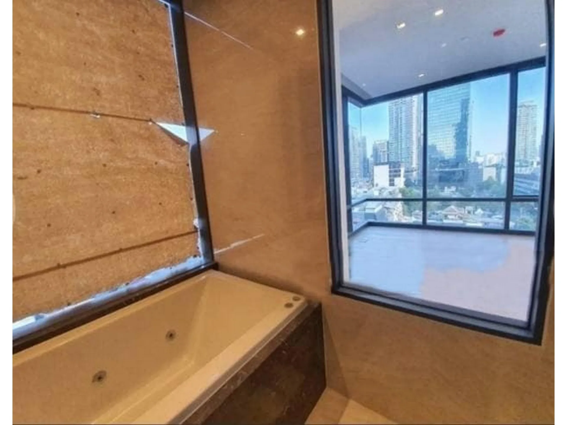 Property photos for Ashton Silom