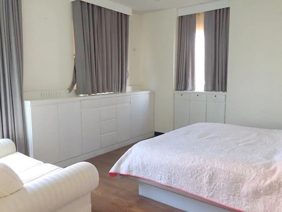 Property photos for The Address Chidlom
