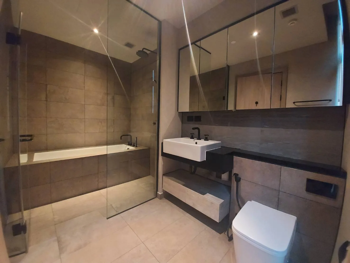 Property photos for The Lofts Asoke