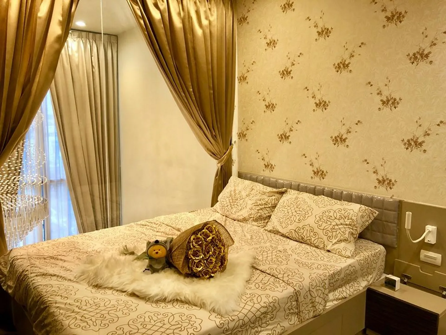 Property photos for Onyx Phaholyothin