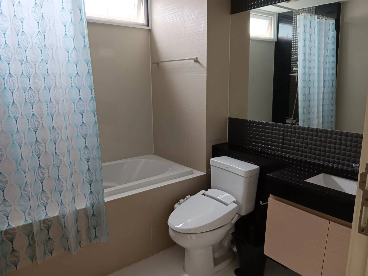 Property photos for Triple Oaks Service  Apartment Sukhumvit 33