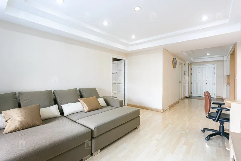 Property photos for Royal Castle