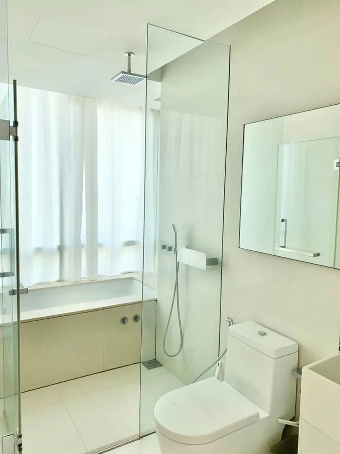 Property photos for The Room Sukhumvit 21
