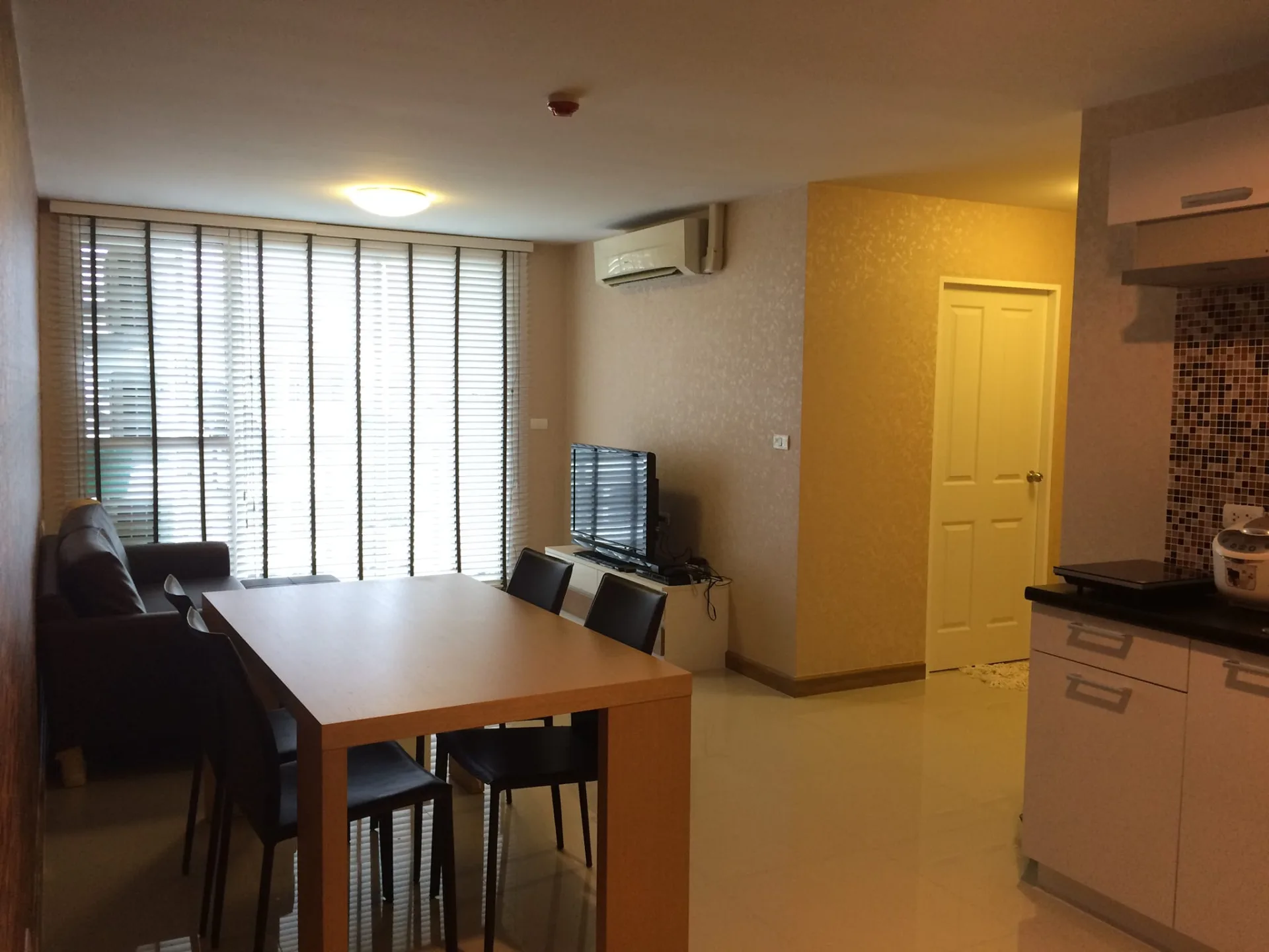 Property photos for The Link Vano Sukhumvit 64