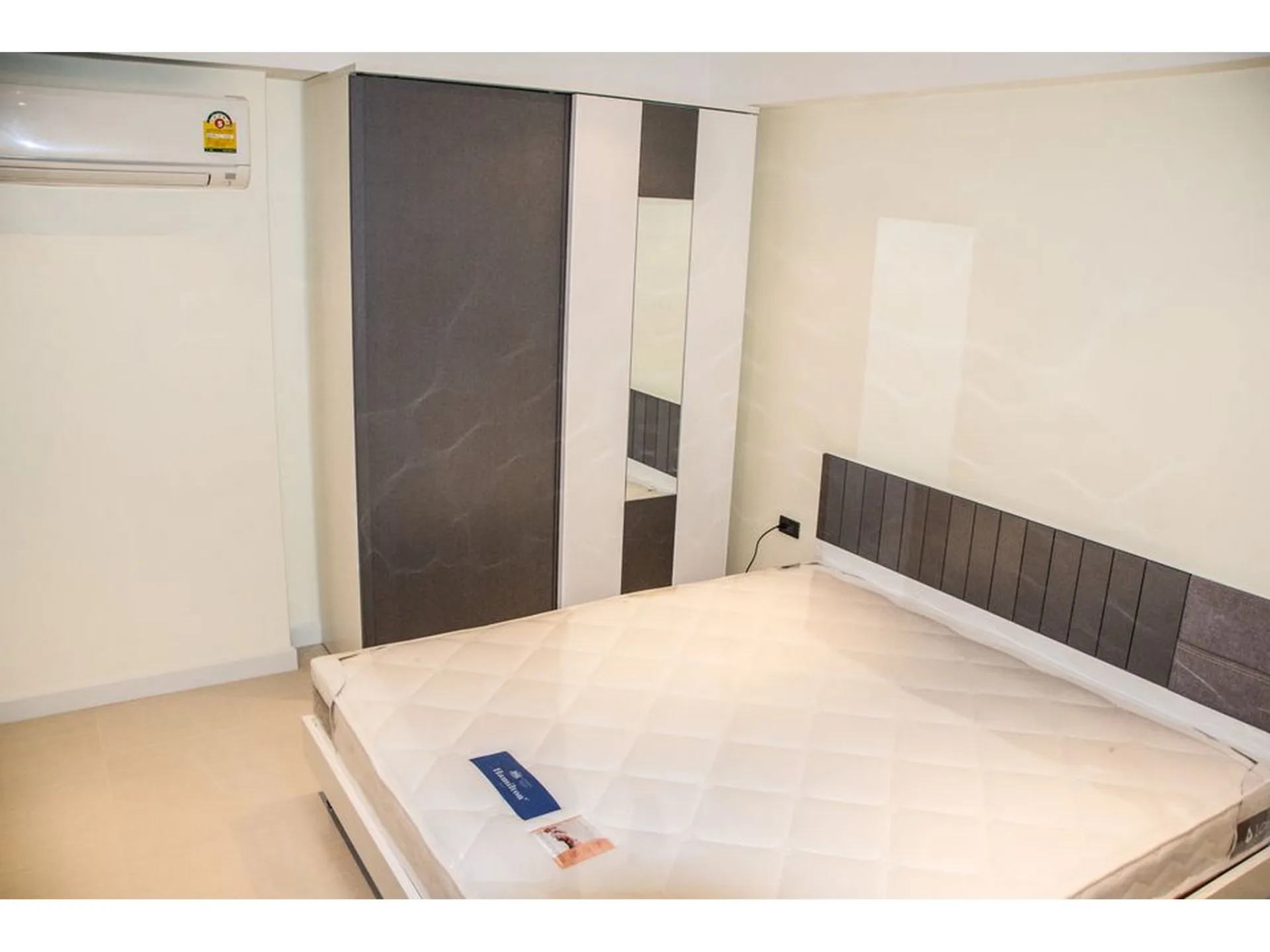 Property photos for Diamond Tower