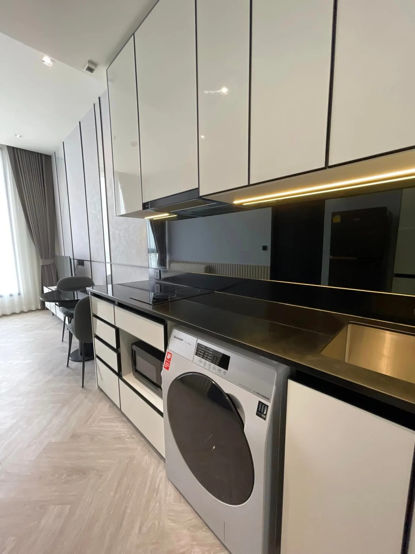 Property photos for Chapter Charoennakhorn-riverside
