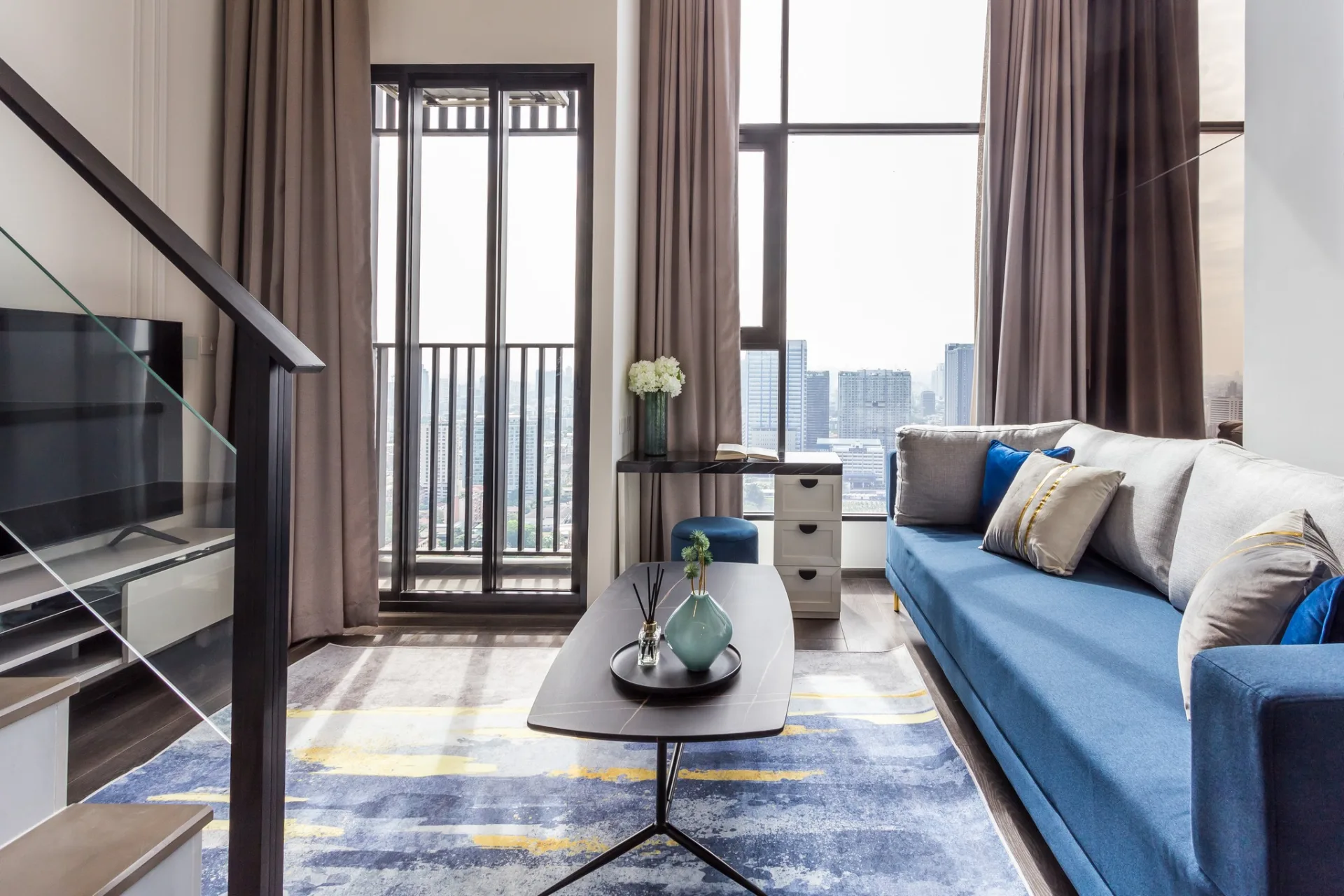 Property photos for Knightsbridge Space Ratchayothin