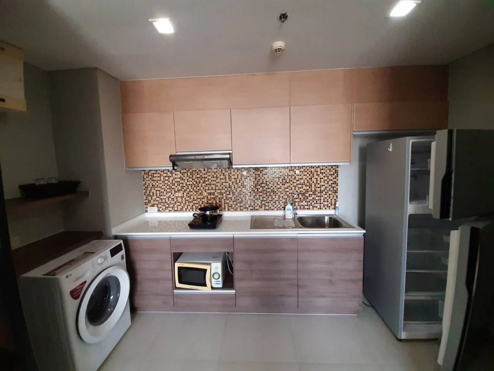 Property photos for Le Luk