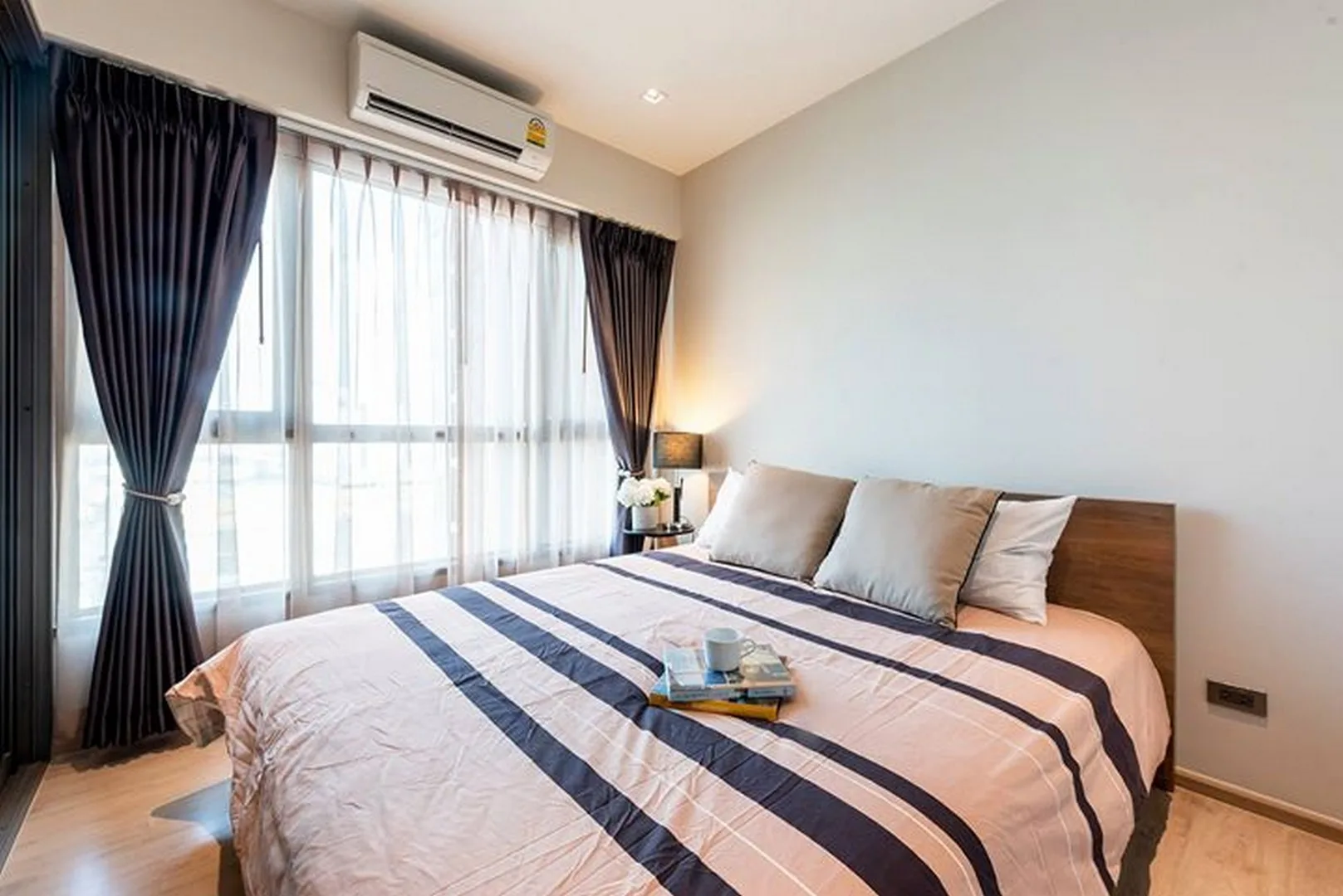 Property photos for Whizdom Station Ratchada - Thapra