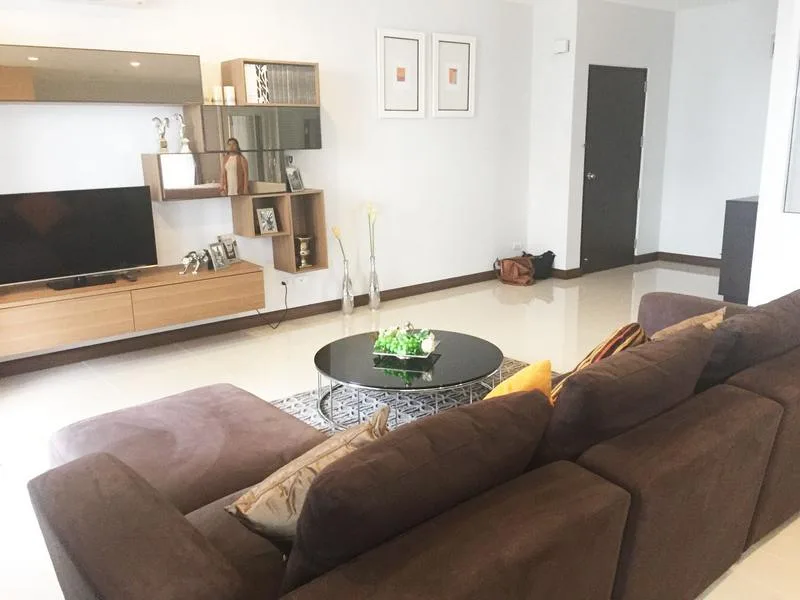 Property photos for Vista Garden
