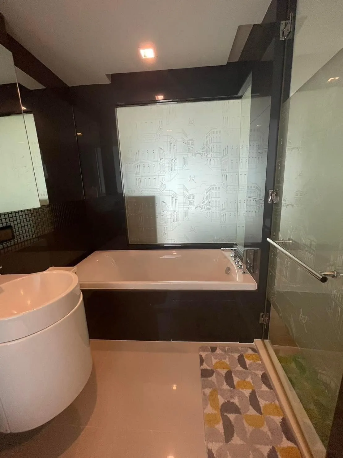 Property photos for Rhythm Sukhumvit 50