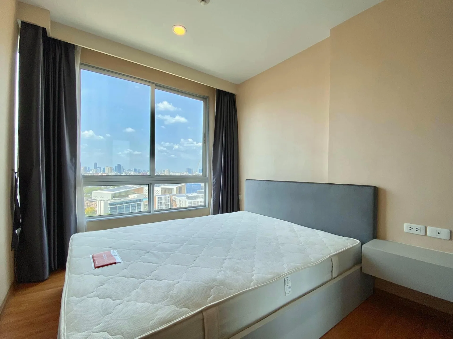 Property photos for The Base Sukhumvit 77