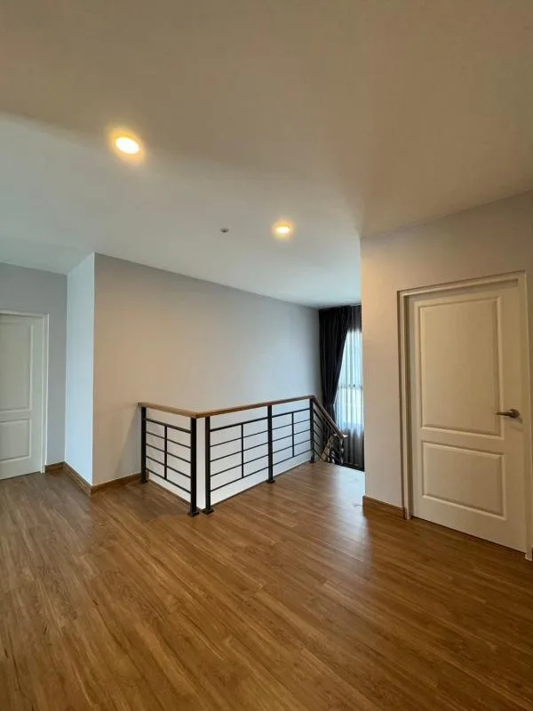 Property photos for Centro Phahol-viphawadee