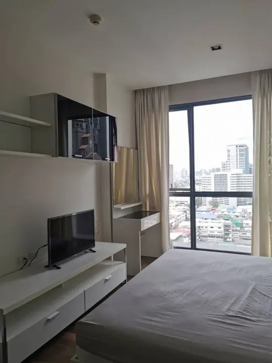 Property photos for The Room Sukhumvit 62