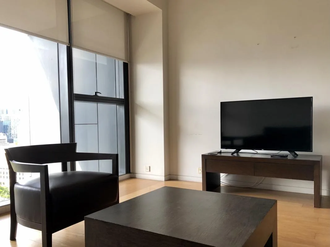 Property photos for The Met