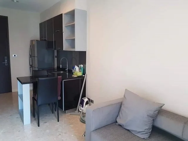 Property photos for The Crest Sukhumvit 34