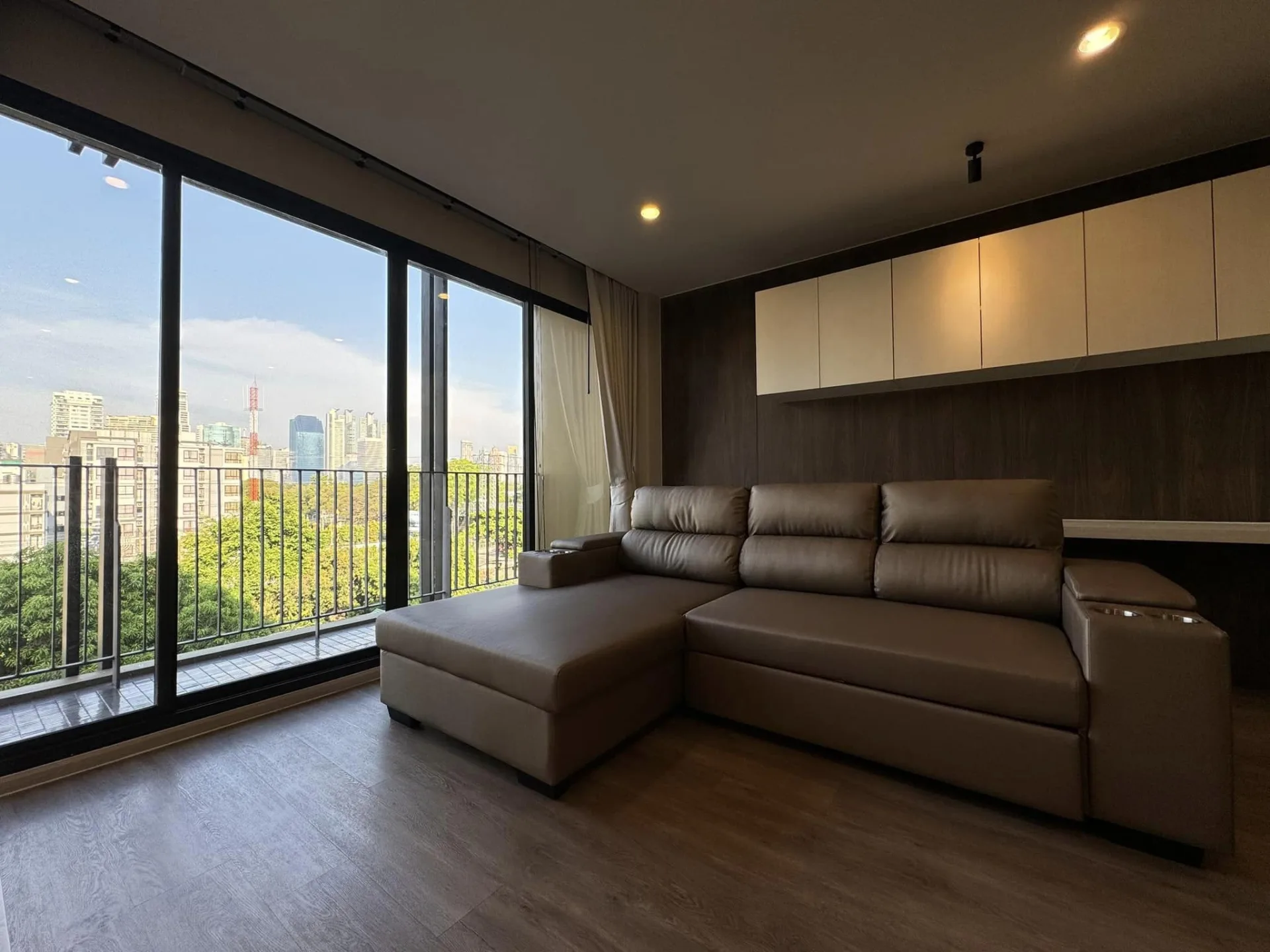 Property photos for Noble Above Wireless-Ruamrudee