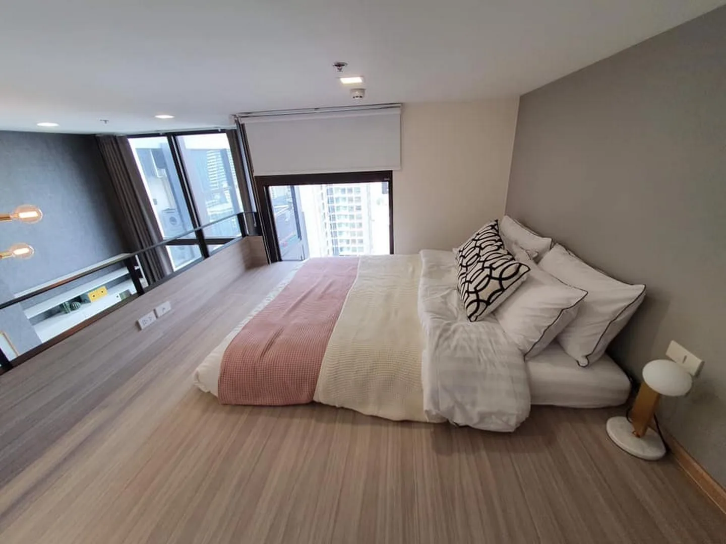 Property photos for Chewathai Residence Asoke
