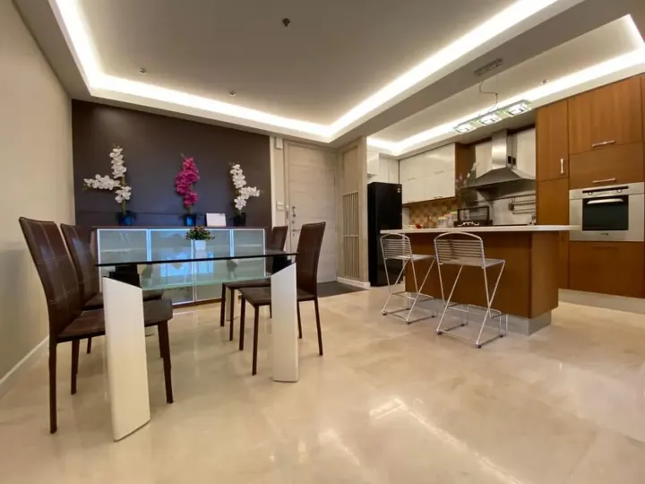 Property photos for Silom Grand Terrace