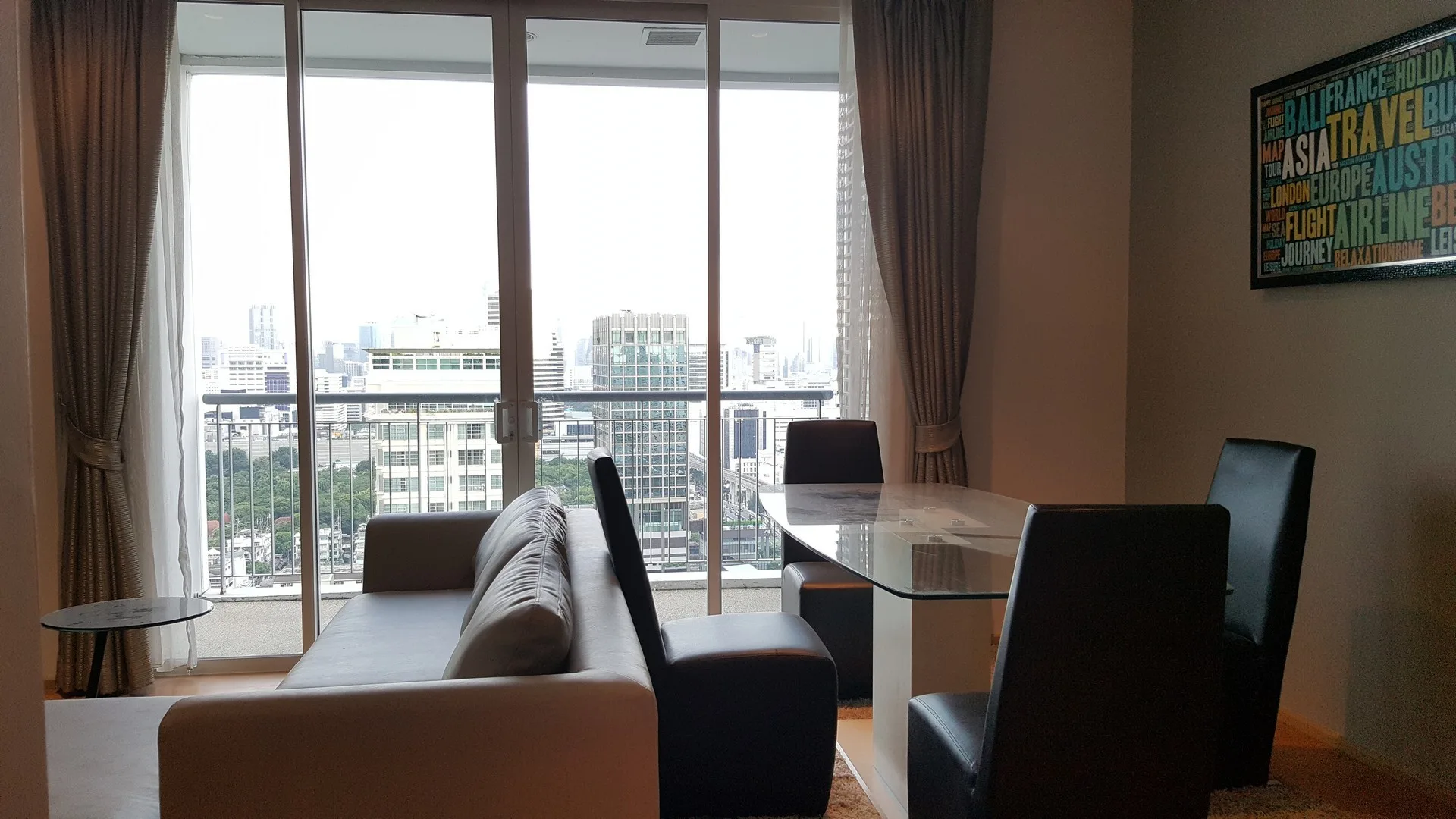 Property photos for Villa Rachatewi