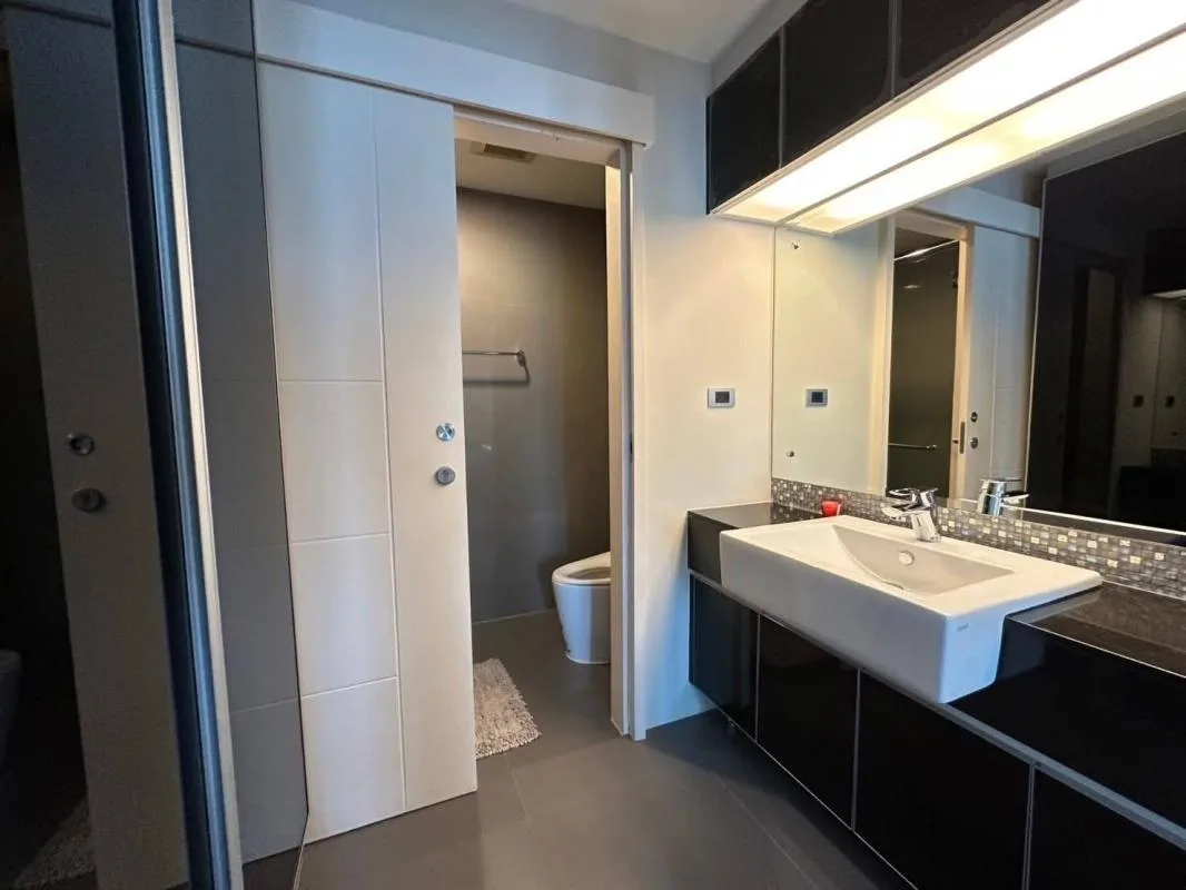 Property photos for The Crest Sukhumvit 34