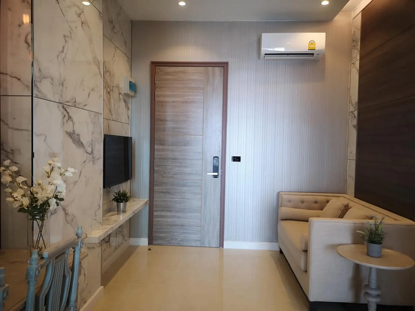 Property photos for Mayfair Place Sukhumvit 50