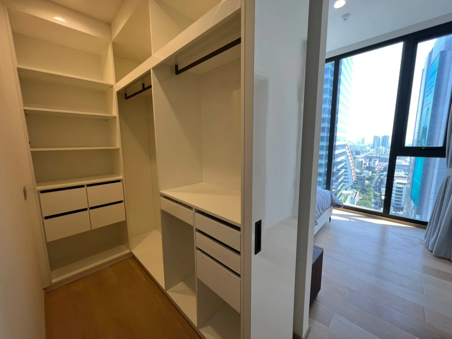 Property photos for Anil Sathorn 12