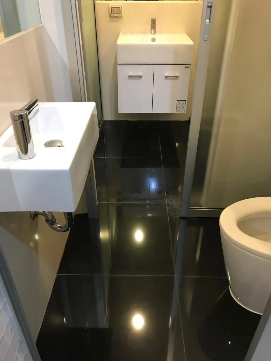 Property photos for Rhythm Sathorn - Narathiwas