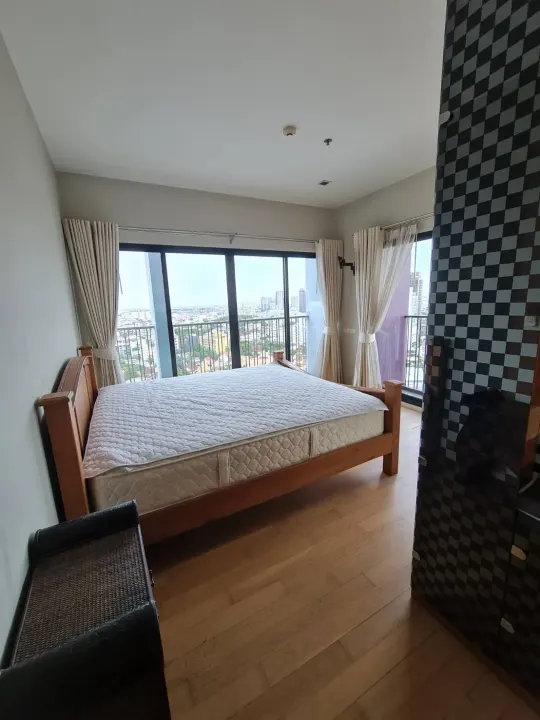 Property photos for Noble Reveal