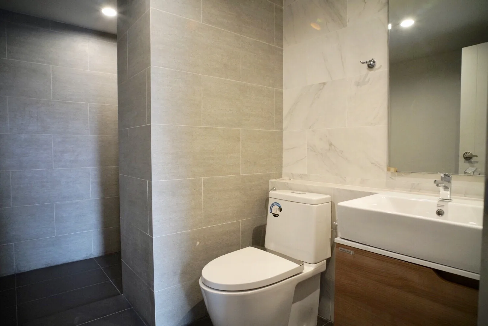 Property photos for Lily House