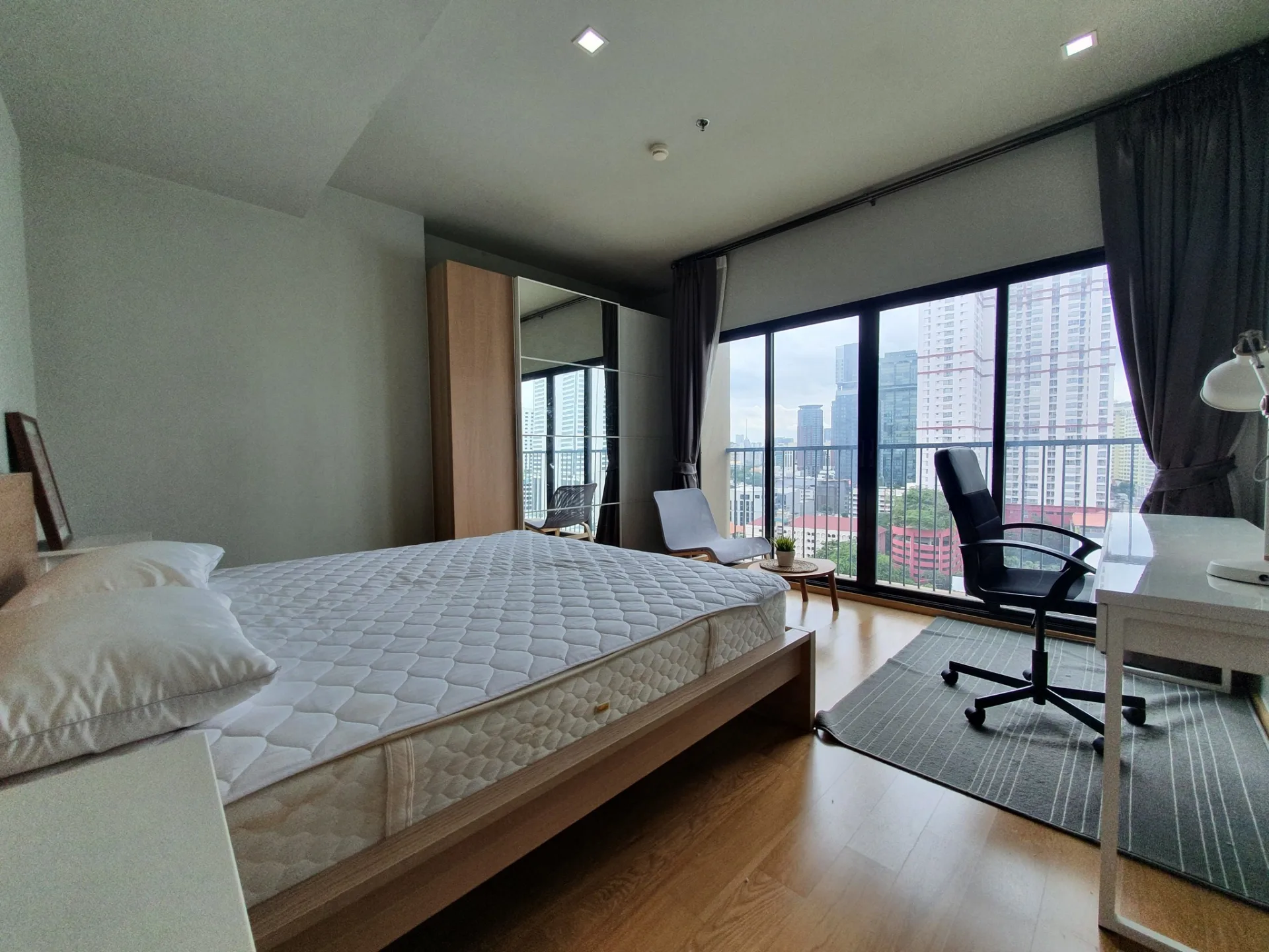 Property photos for Noble Revent