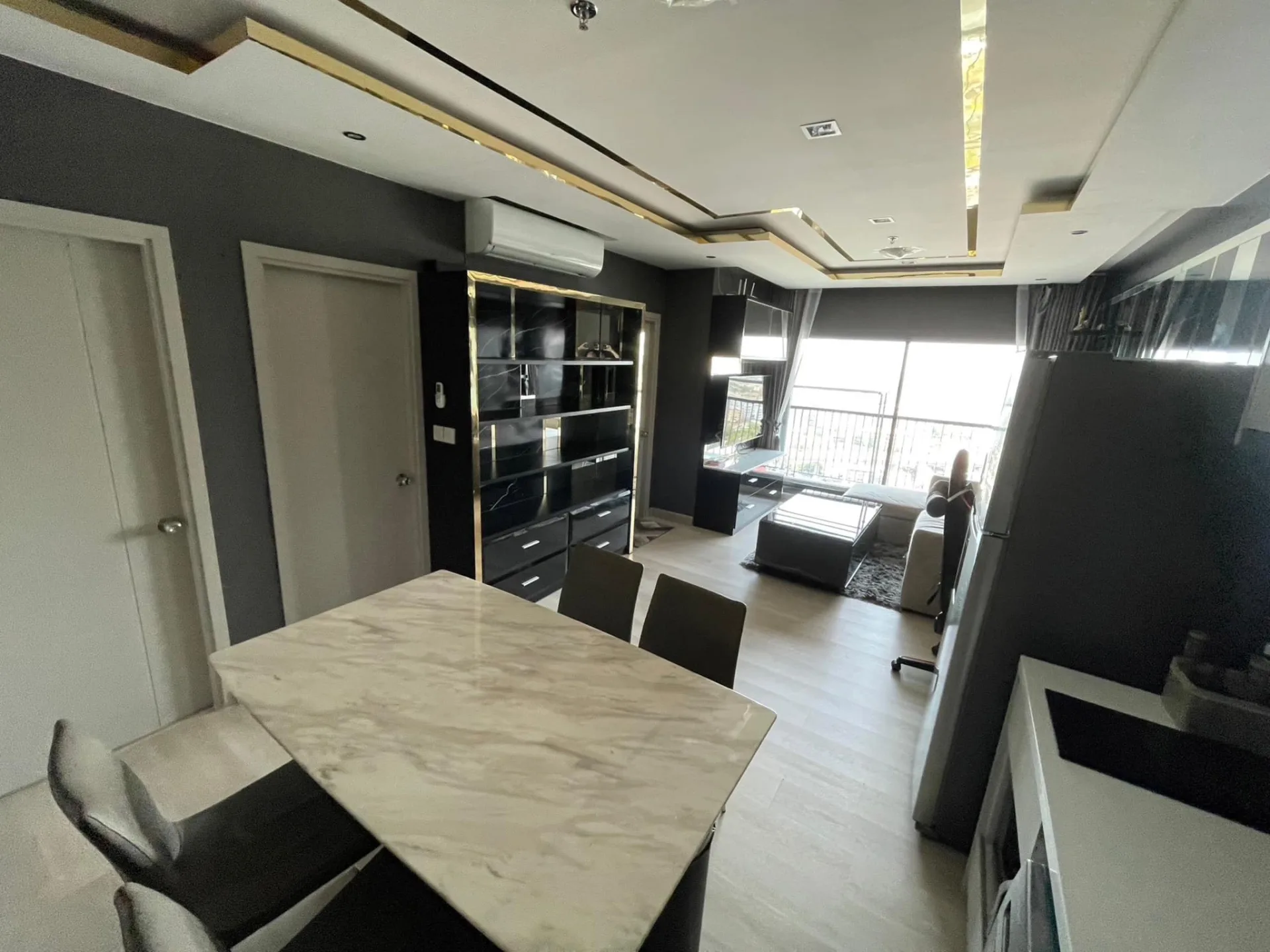 Property photos for Life Sukhumvit 48