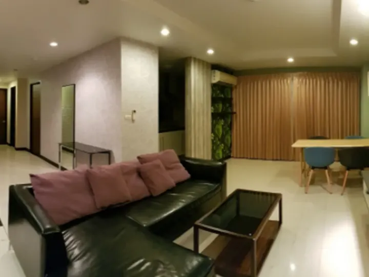 Property photos for Avenue 61