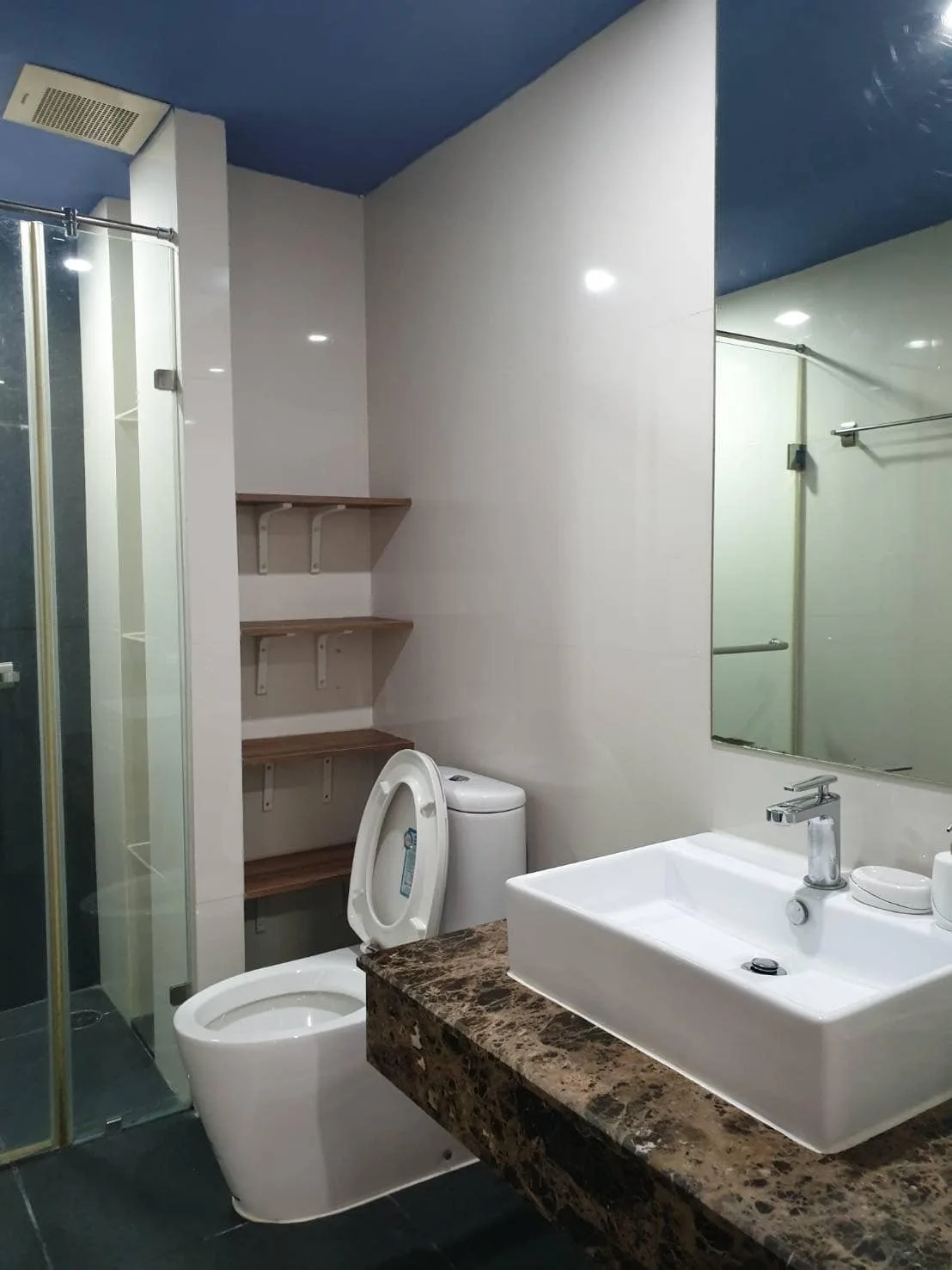 Property photos for The Tempo Ruamrudee