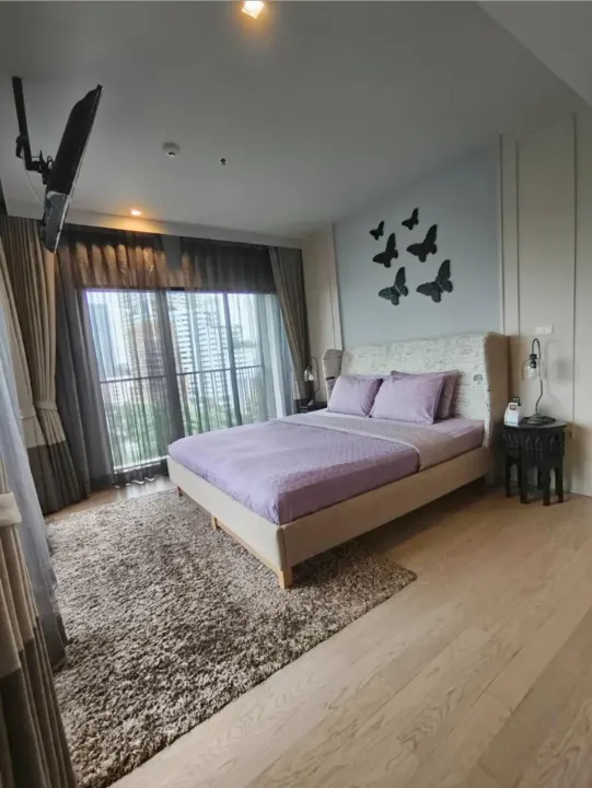 Property photos for Noble Refine