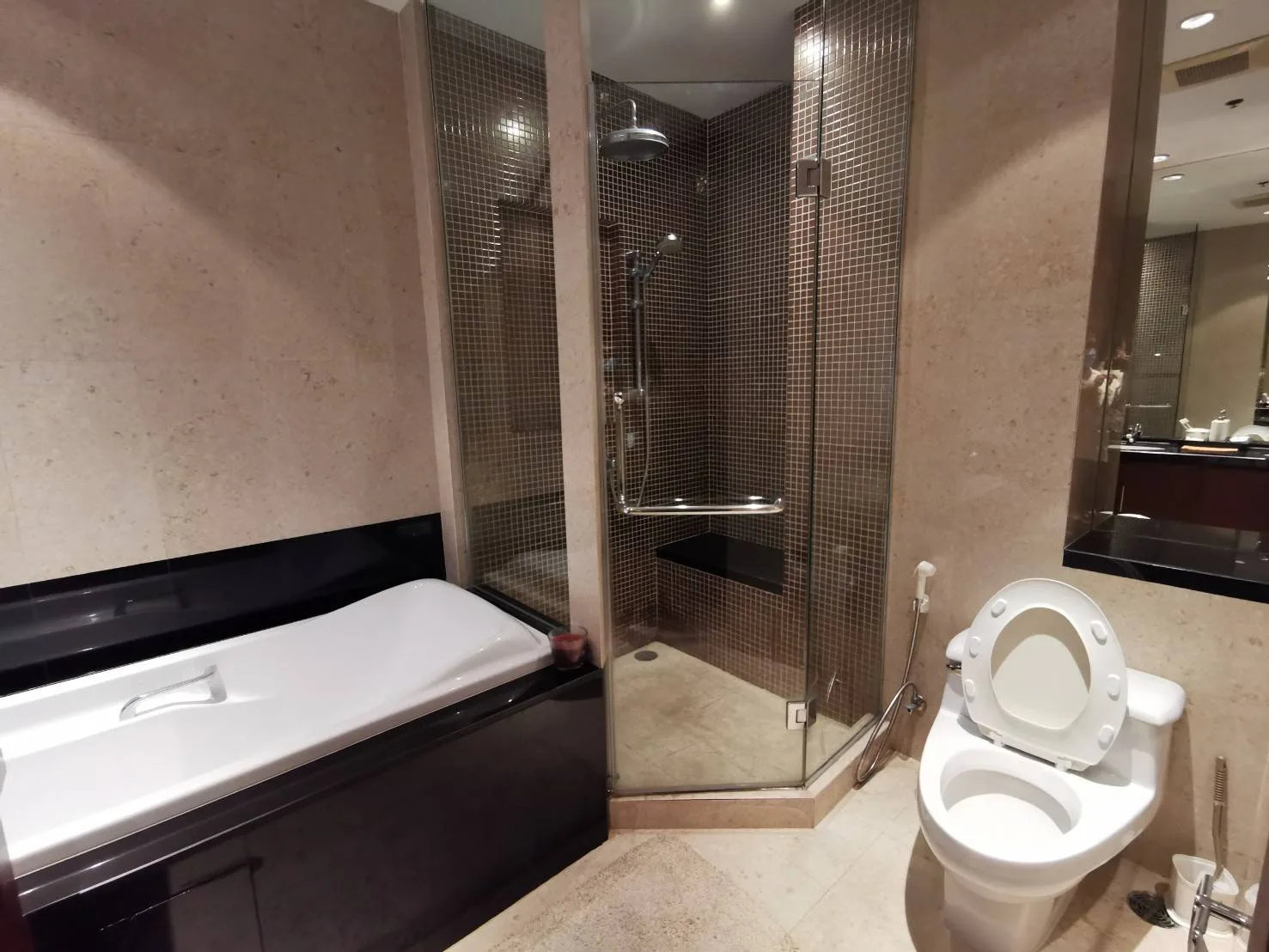 Property photos for Royal Residence Park