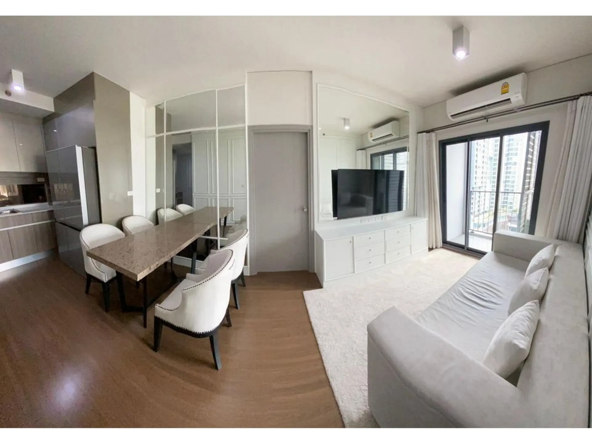 Property photos for Ideo Phaholyothin Chatujak