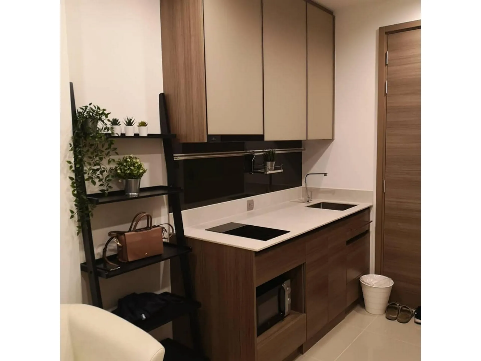 Property photos for THE LINE Phahol - Pradipat