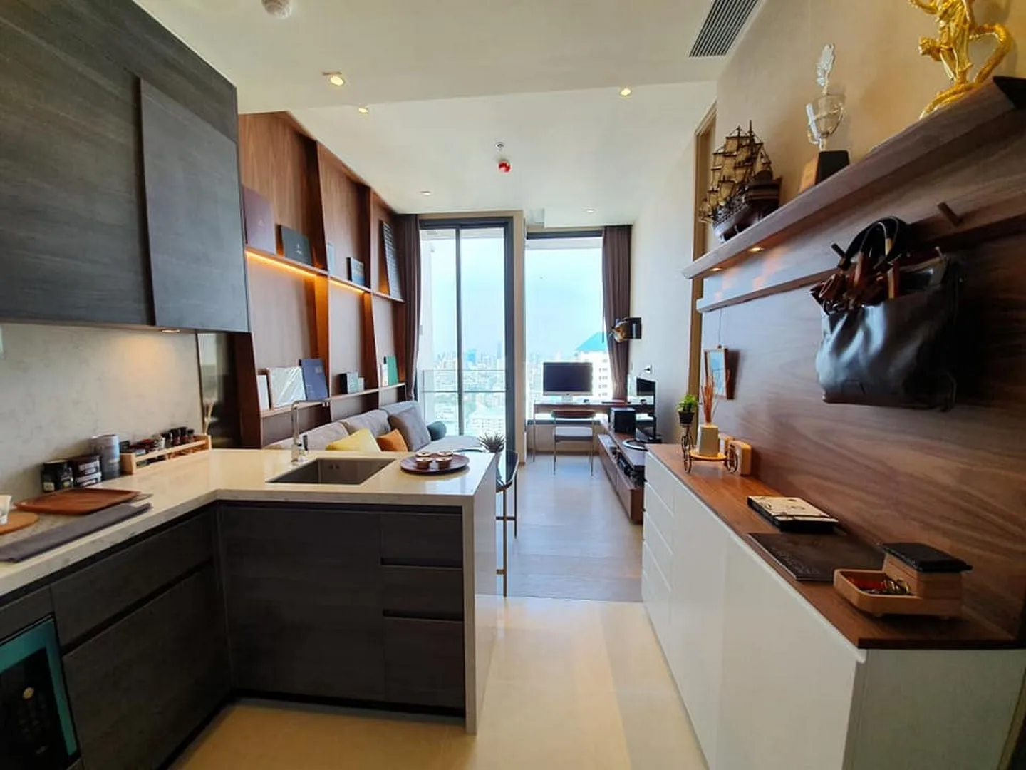 Property photos for The Esse Asoke
