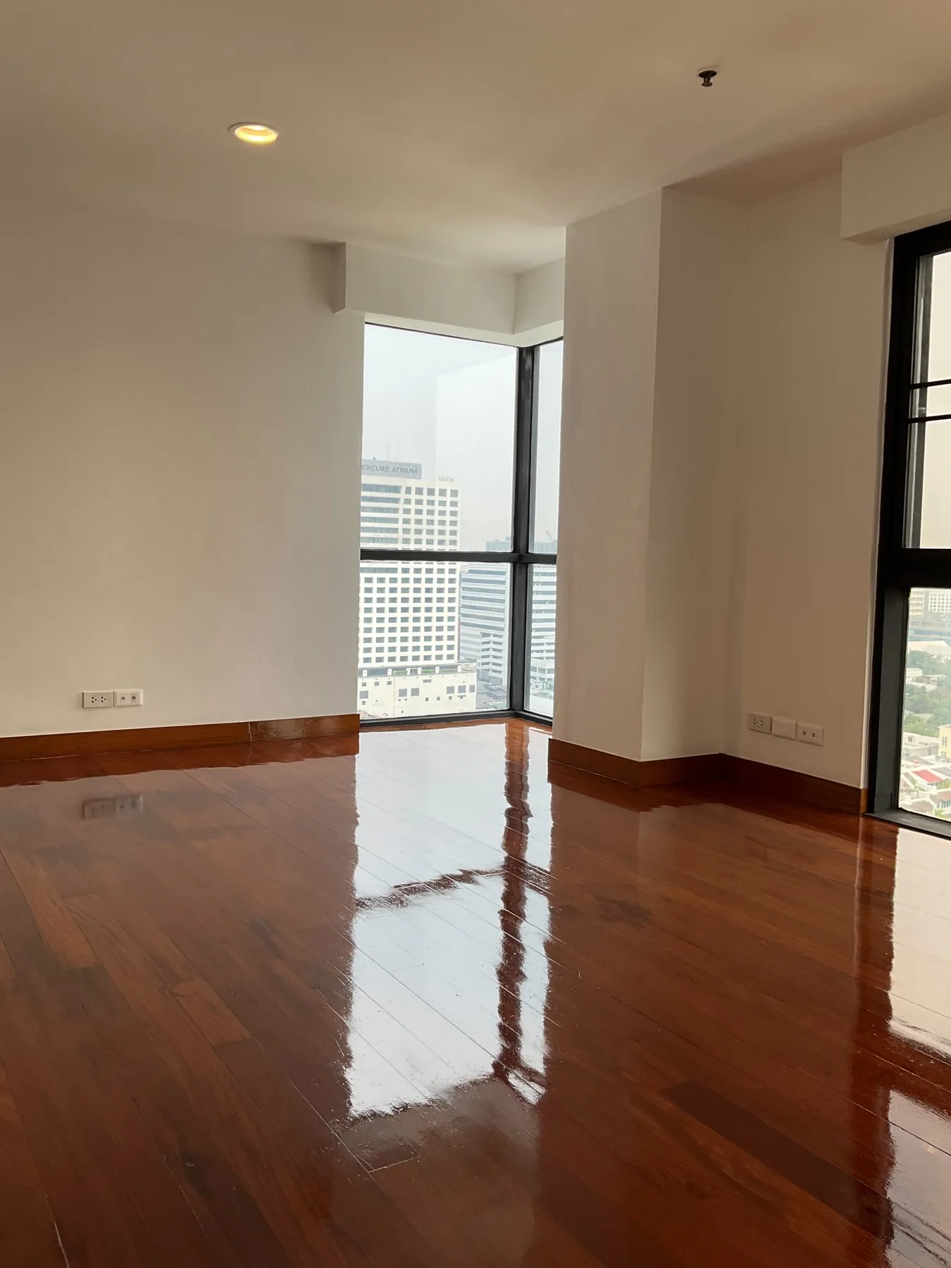 Property photos for Kiarti Thanee City Mansion
