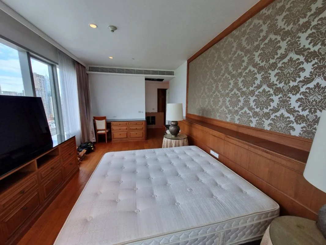 Property photos for 185 Rajadamri