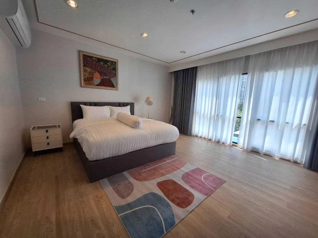 Property photos for Sathorn 111