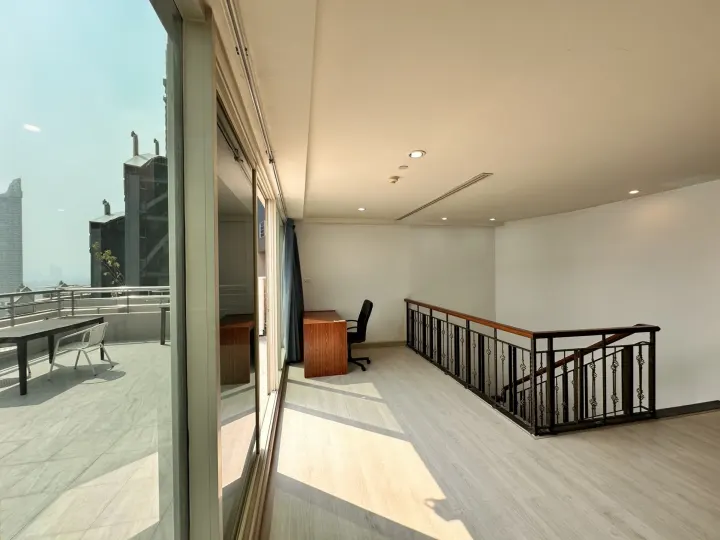 Property photos for Watermark Chaophraya
