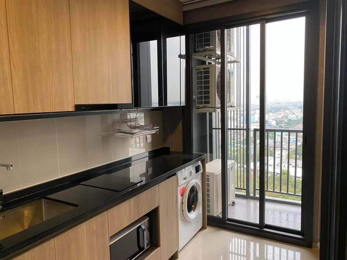 Property photos for The Line Wongsawang