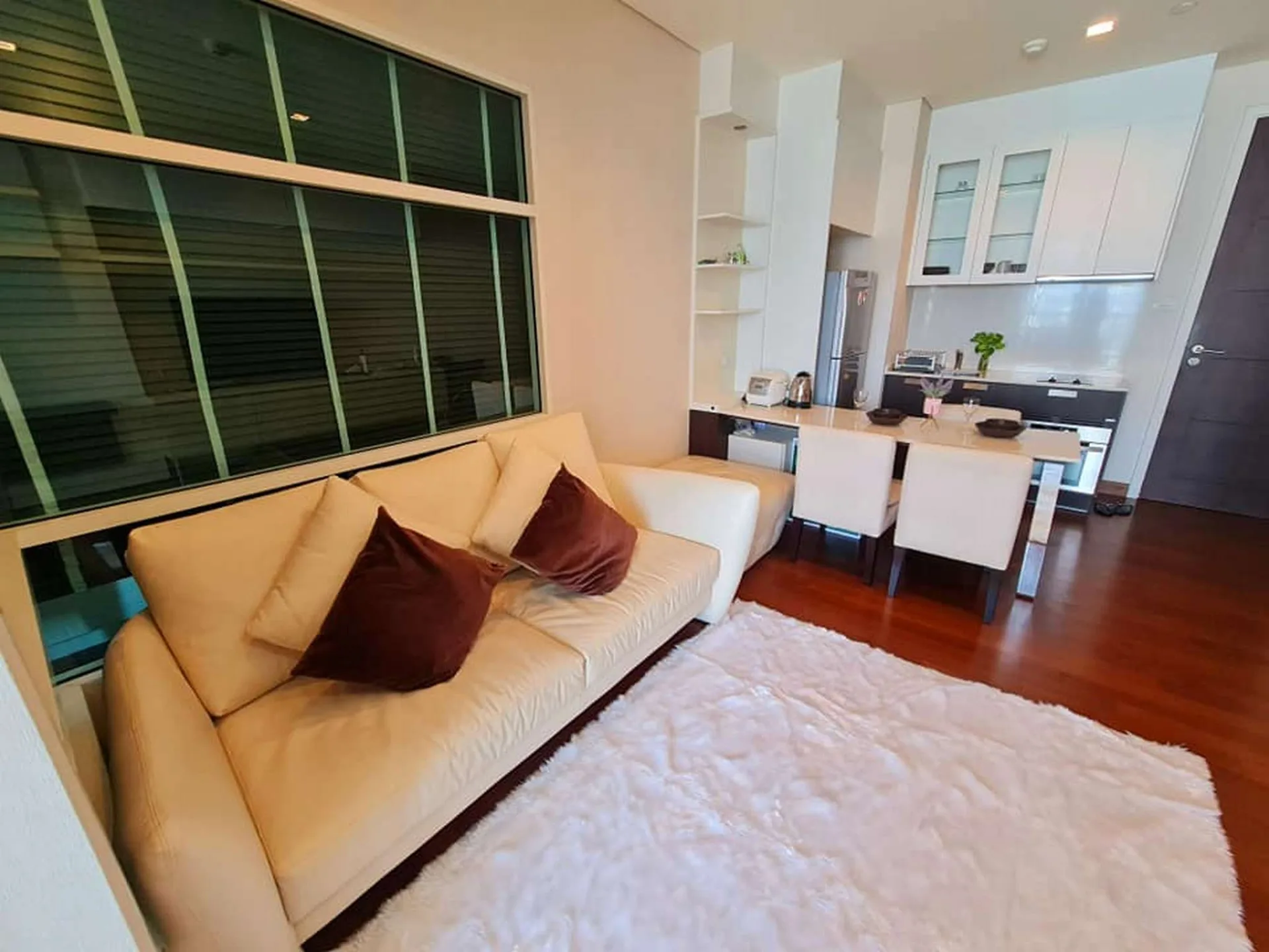 Property photos for Ivy Thonglor